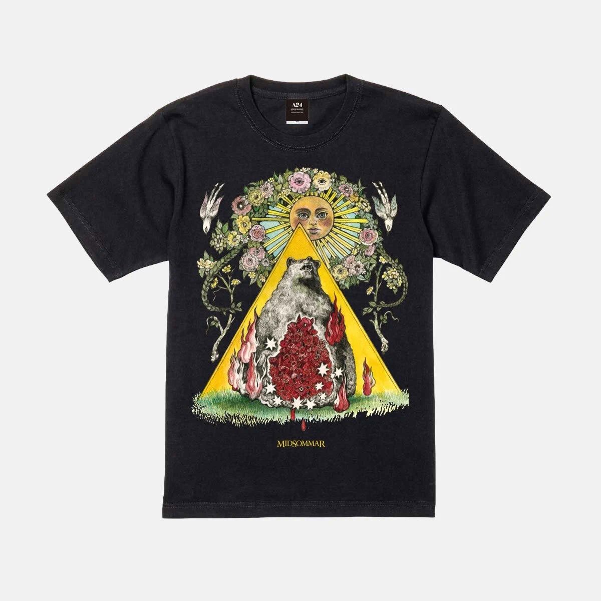 torishimaru's tweet photo. 『ミッドサマー』『へレディタリー』×ヒグチユウコ氏のTシャツが最高すぎる。これは欲しい!! https://t.co/iHQL1PpjC1