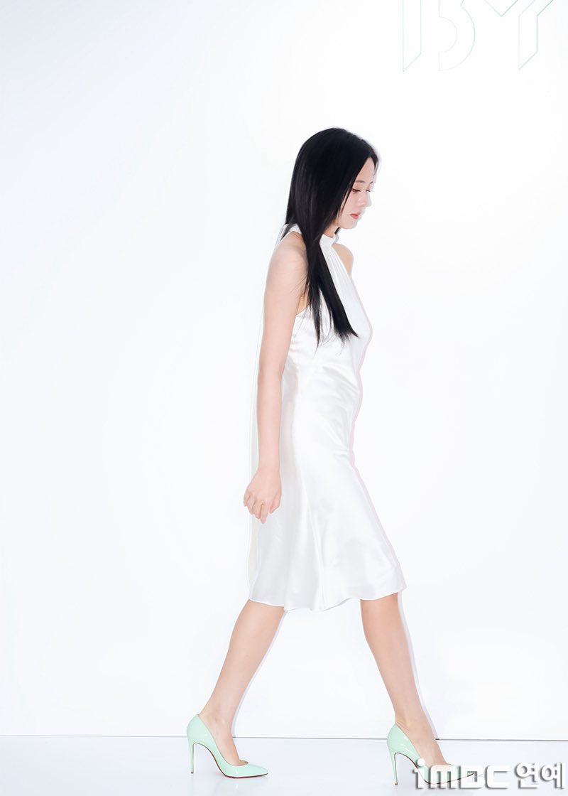 wowks99's tweet photo. 260910 바이레도 포토콜 #김소현 https://t.co/O3oJhsQvOb