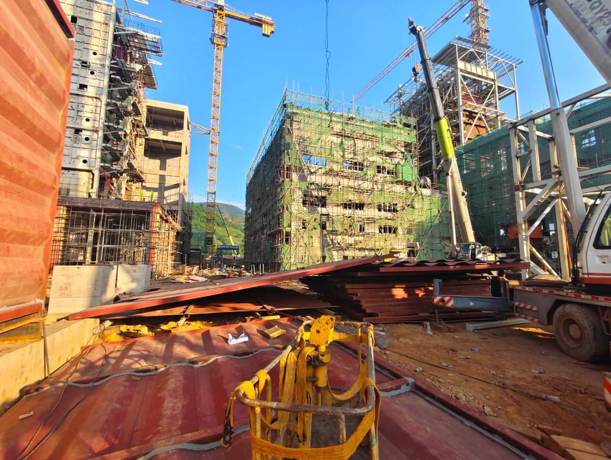 feng_whsylt's tweet photo. Yunnan Xinping flue gas treatment project is advancing steadily with multi-module construction in orderly progress. #Bag filter#industrial dust collector#dust collector filter#Filter Bag#wet gas scrubber#whatsapp: 8613801339781
#Web:https://t.co/wWyF33xgGO https://t.co/mgdDRehtkM