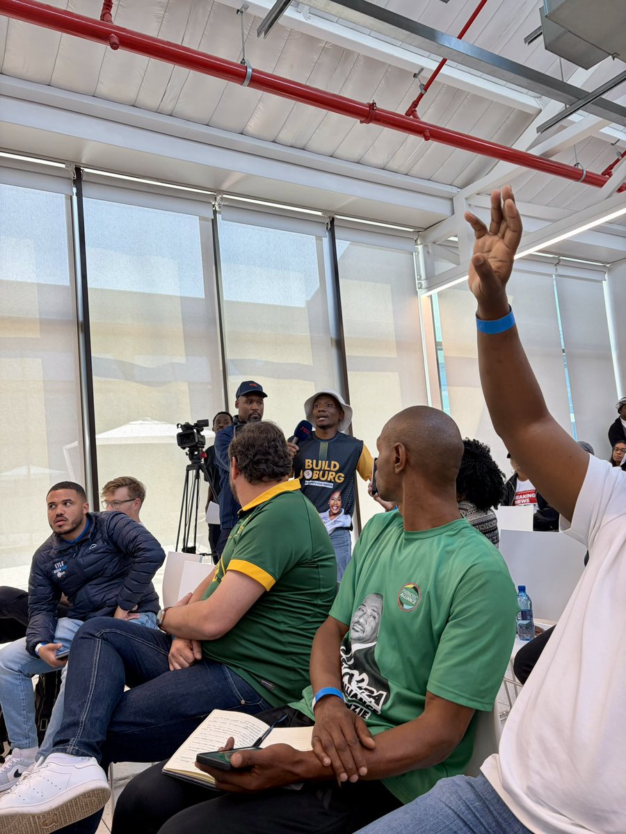 NobuntuSA's tweet photo. ๐ด HAPPENING RIGHT NOW
Iโm at @Radio702 for the LIVE Johannesburg Mayoral Debate with @TheRealClementM where I will be taking the podium to share my vision for our city.
Watch the full debate here: https://t.co/oXOLinWSfX
#Nobuntu4Mayor #BuildJoburg #LGE2026 https://t.co/CGDTRMKDNM