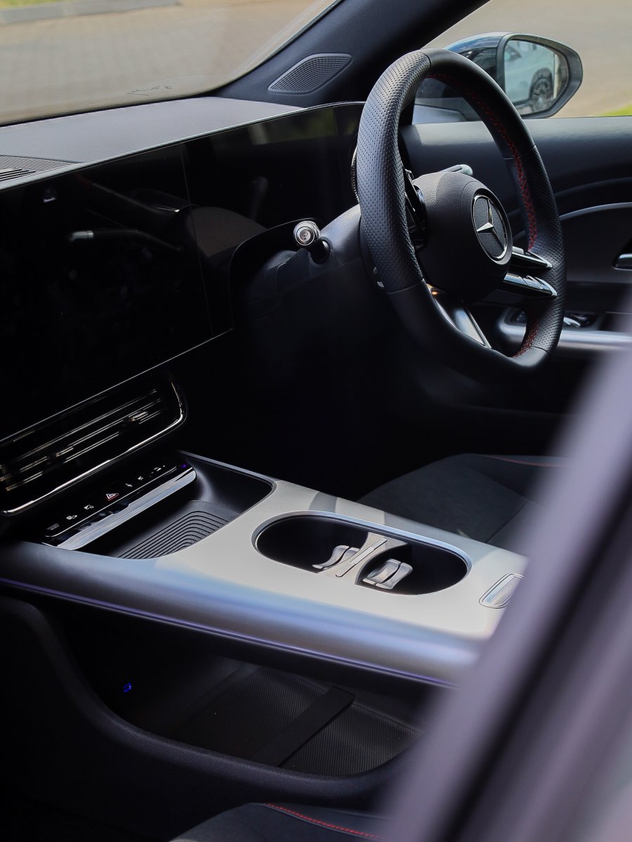 FrancescoJnu9f's tweet photo. What an absolute pleasure to be behind the wheel of the all-new Mercedes-Benz CLA200 from Mercedes-Benz SA. https://t.co/ftLN9EL7MF