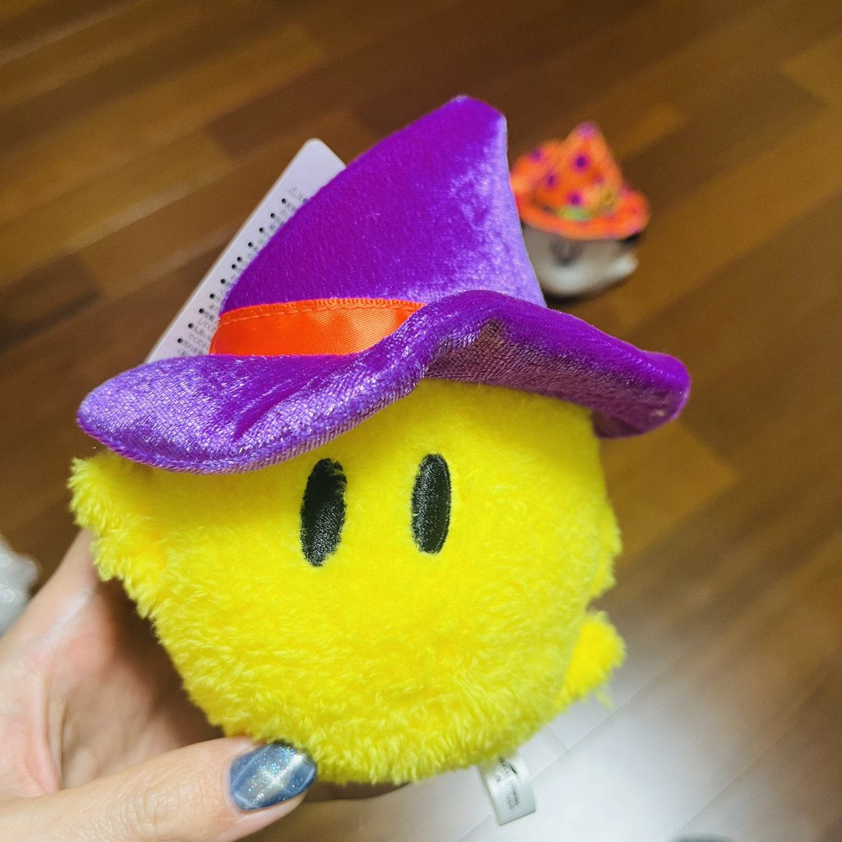 rune1224a's tweet photo. これ単体だとウッドストックってわからなそう🤭
今年のハロウィン時期は、これバッグにつけようっと。
振るとコロンコロンと音が鳴ります。

#USJ
#スヌーピー 
#ウッドストック
#ハロウィン https://t.co/x9EXTlO7Ot