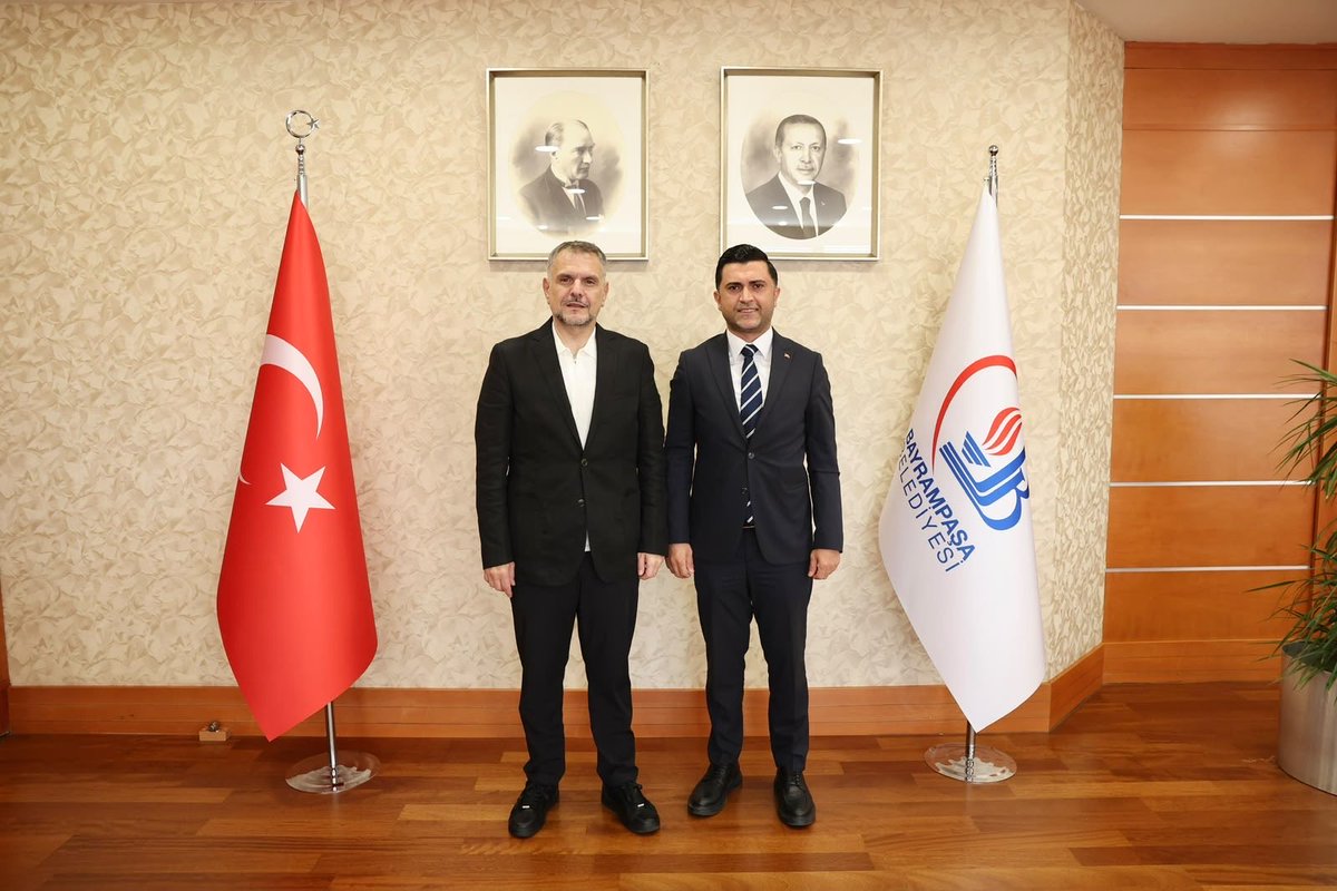 sinanyilmazzTR's tweet photo. Bugün, dostluğuna ve hayat tecrübesine her zaman kıymet verdiğim; mesleki birikimi ve siyasi tecrübesiyle kendisinden çok şey öğrendiğim değerli büyüğüm, Bayrampaşa Belediye Başkan Vekilimiz Sayın İbrahim Akın’ı ziyaret ettim. https://t.co/s5oA77IJF2