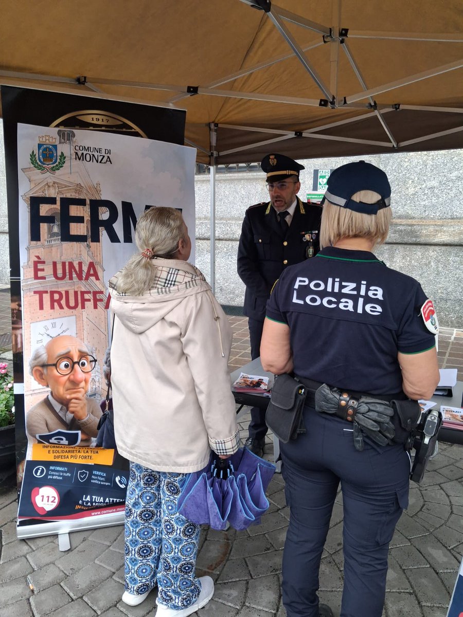 ComuneMonza's tweet photo. #Monzanews #anziani #infoutili #truffe
👴👵👮Stamattina gli agenti di #PoliziaLocale sono presenti al mercato di piazza Trento e Trieste per informare e fornire informazioni mirate, soprattutto alle persone anziane, per riconoscere le truffe e non cadere nella trappola di malintenzionati.
✅ Questa attività rientra nelle azioni della campagna promossa dal #comunedimonza e dalla Polizia di Stato per prevenire le #truffe ai danni delle persone più vulnerabili.
🎯La campagna, che ha preso il via nel mese di luglio con l'affissione di manifesti in tutta #Monza, prosegue per raggiungere in modo diretto le persone per diffondere questi importanti messaggi:
❌diffidare di sedicenti tecnici che chiedono denaro o preziosi per entrare nelle abitazioni,
❌non fornire codici bancari o dati personali telefonicamente o tramite e-mail,
✅ verificare sempre l’identità degli interlocutori
✅ contattare immediatamente il Numero Unico di Emergenza 112 in caso di dubbi o richieste sospette.
✅Le varie iniziative della campagna sono finanziate dal Fondo Unico Giustizia del Ministero dell’Interno e promosse dalla Prefettura di Monza e della Brianza.
ℹ Per ulteriori dettagli:👉 https://t.co/dL00GfQpDs
@ProvinciaMB @AuserNazionale @poliziadistato
#polizialocale #polizialocalemonza #prefetturadimonza