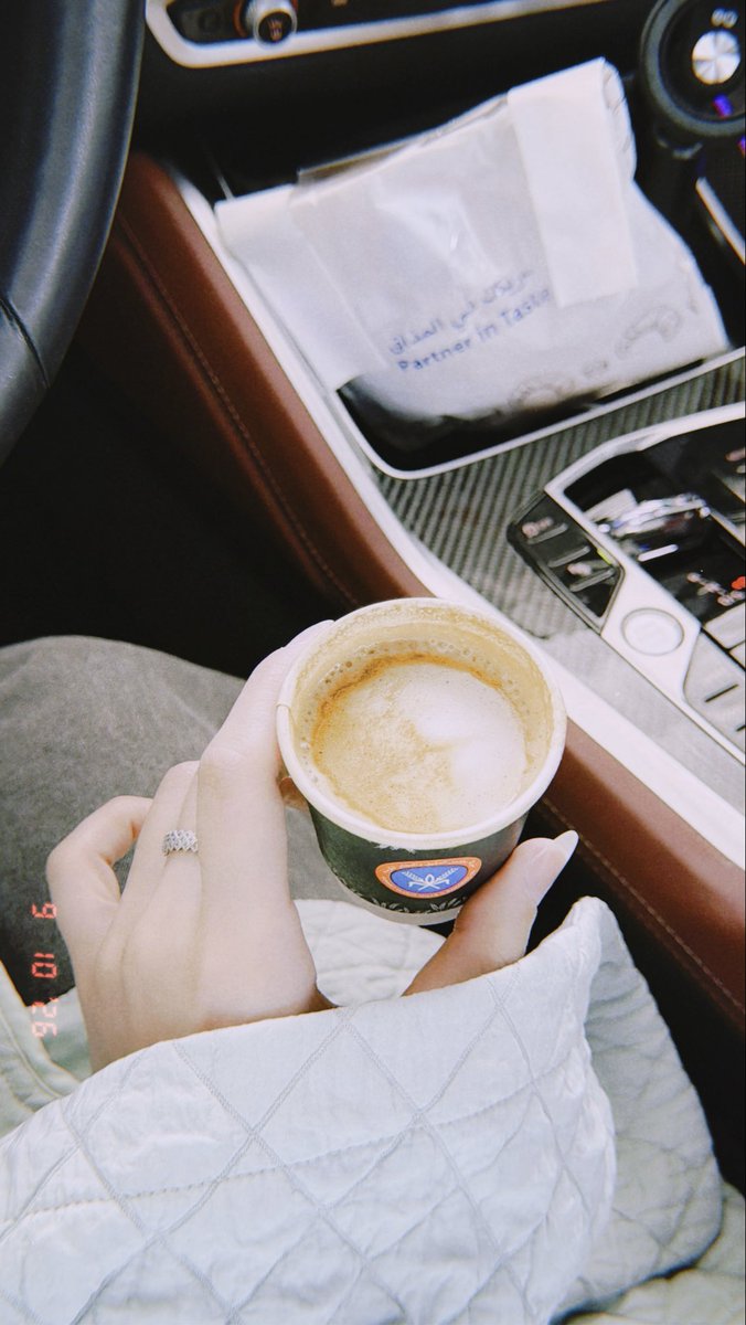 farah7a_'s tweet photo. صباح الـ : https://t.co/MBAd2g19VX