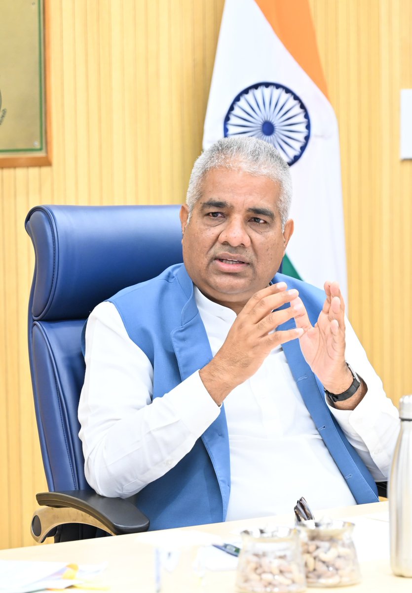 EnvironmentPib's tweet photo. Environment Minister inaugurates National Workshop on ‘Leveraging Latest Technologies in Assessment of Forest and Tree Resources’ in Delhi

India must leverage latest tech while strengthening indigenous capabilities for forest assessment: @byadavbjp

📝
https://t.co/CJChq1y2yh https://t.co/IEiub7JXlQ
