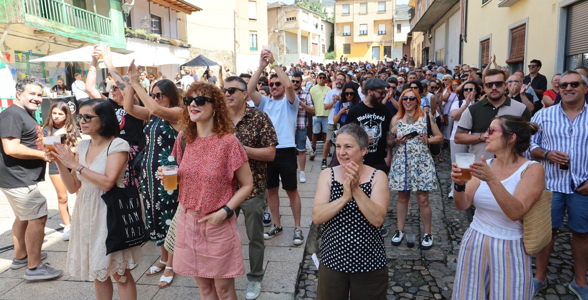 HWeekender's tweet photo. Gracias a todos y todas por vuestra participación.Os esperamos el año que viene #hotspotsoul26 #Ponferrada.#Bierzo #fiestasdelencina26 #musicaendirecto https://t.co/4H4CLmtR0C