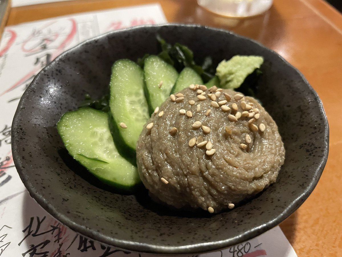 lunch_kun's tweet photo. 中野坂上グルメ
平田屋
3,388円

なべ屋で美味しいもつ焼きをパクついてからの連食
呑兵衛にぴったりの美味そうなおつまみメニューいっぱいでしかも安っ！
二件目なので軽くと思ってましたが、天ぷら盛りまでしっかりいただきました
久しぶりに飲んだホッピーは東京の夏の夜に最高の清涼剤ですね https://t.co/dS5whanxab