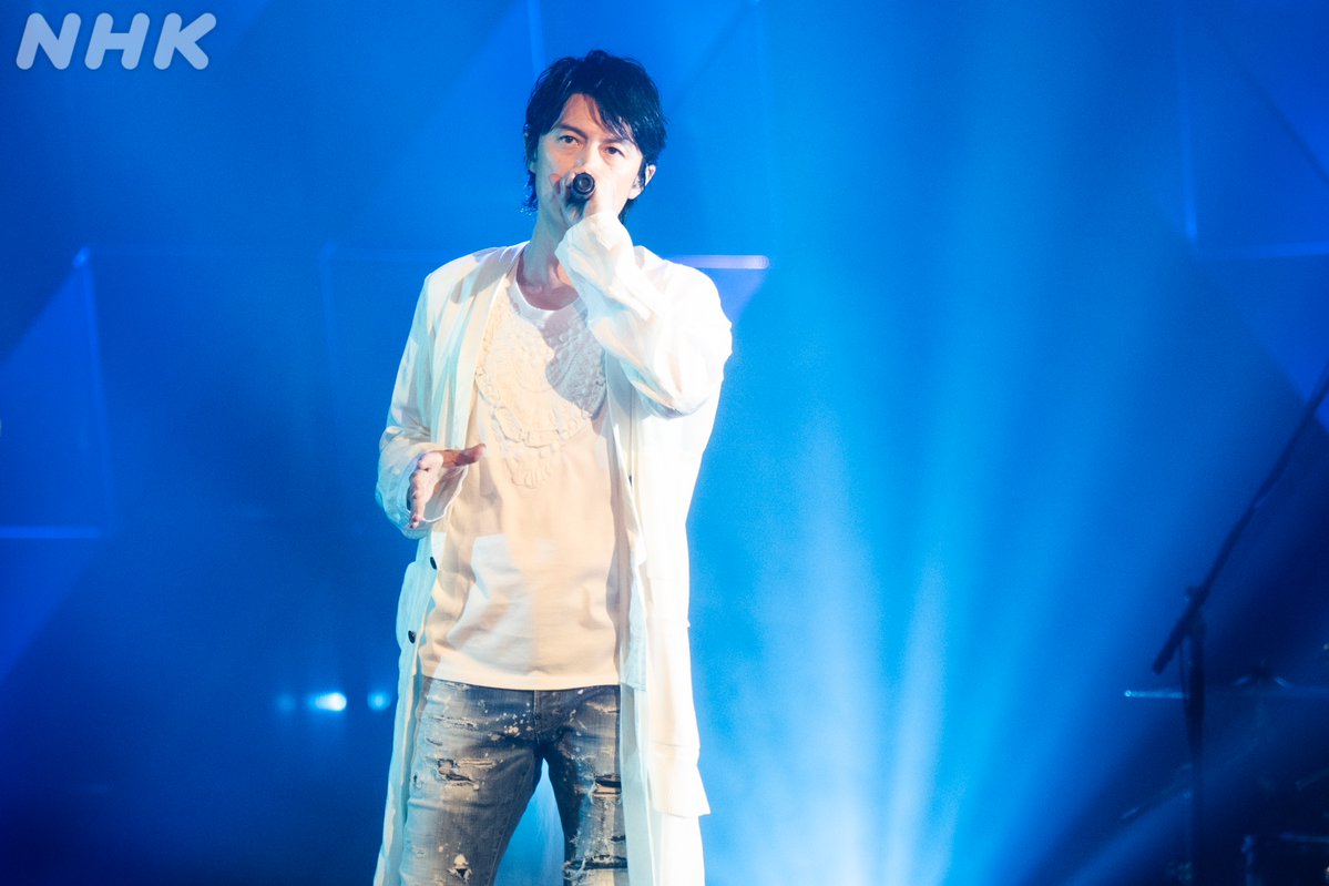 nhk_songs's tweet photo. 【きょう22:00 #SONGS】
#福山雅治
🎸セットリスト⭐
SONGSのためにSPライブ🌕

90年代の楽曲を最新アレンジで
🎵MELODY

衣装にも注目👀
🐉龍

話題の映画の主題歌🎤
💧邂逅

🍳超至近距離のSPライブ👢
📱配信はこちらから
https://t.co/BCGvfkx7kq https://t.co/apwDa97Z8G