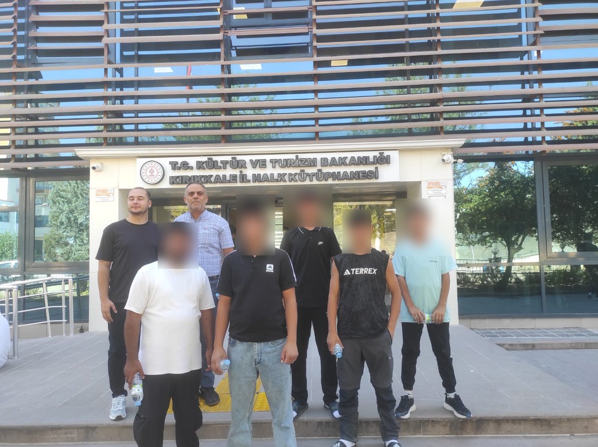 KirikkaleDSM's tweet photo. 📚 Dünya Okuma Günü kapsamında çocuk yükümlülerimize yönelik Kırıkkale İl Halk Kütüphanesine ziyaret gerçekleştirildi.

Çocukların kitap okuma alışkanlıklarını ve kütüphane kültürünü geliştirmeye yönelik faaliyetlerimiz devam ediyor. https://t.co/1THs1bbIOO