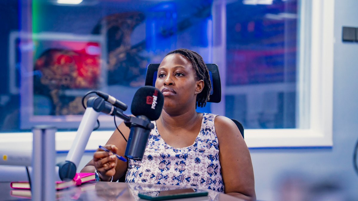 RoyalFMRwanda's tweet photo. A big thank you to Uwizeyimana Josiane, Samira Isimbi, &amp; Berabose for joining Sandy Wase on #ZeFrequency today! 🎙️

Thank you for an impactful discussion on changing mindsets &amp; building a violence-free society with @Rwandafeminist! 💜 #RoyalFM https://t.co/J6EY0pJKcX
