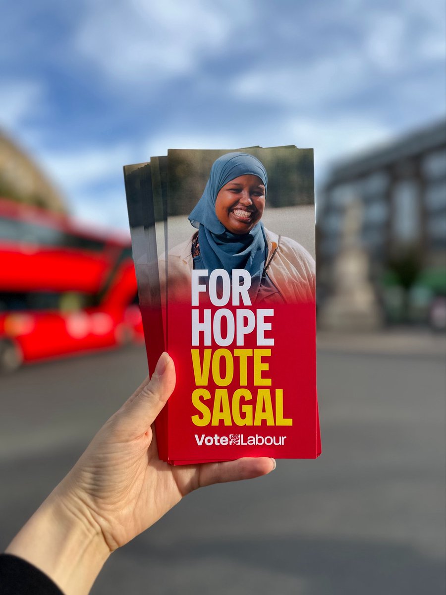 LondonLabour's tweet photo. Good morning Holborn &amp; St Pancras! ☀️

It was great to speak to so many of you this morning on your commute to work about the hope our Labour candidate Sagal Abdi-Wali will bring to the community 🌹 https://t.co/F7iJxaMCPn