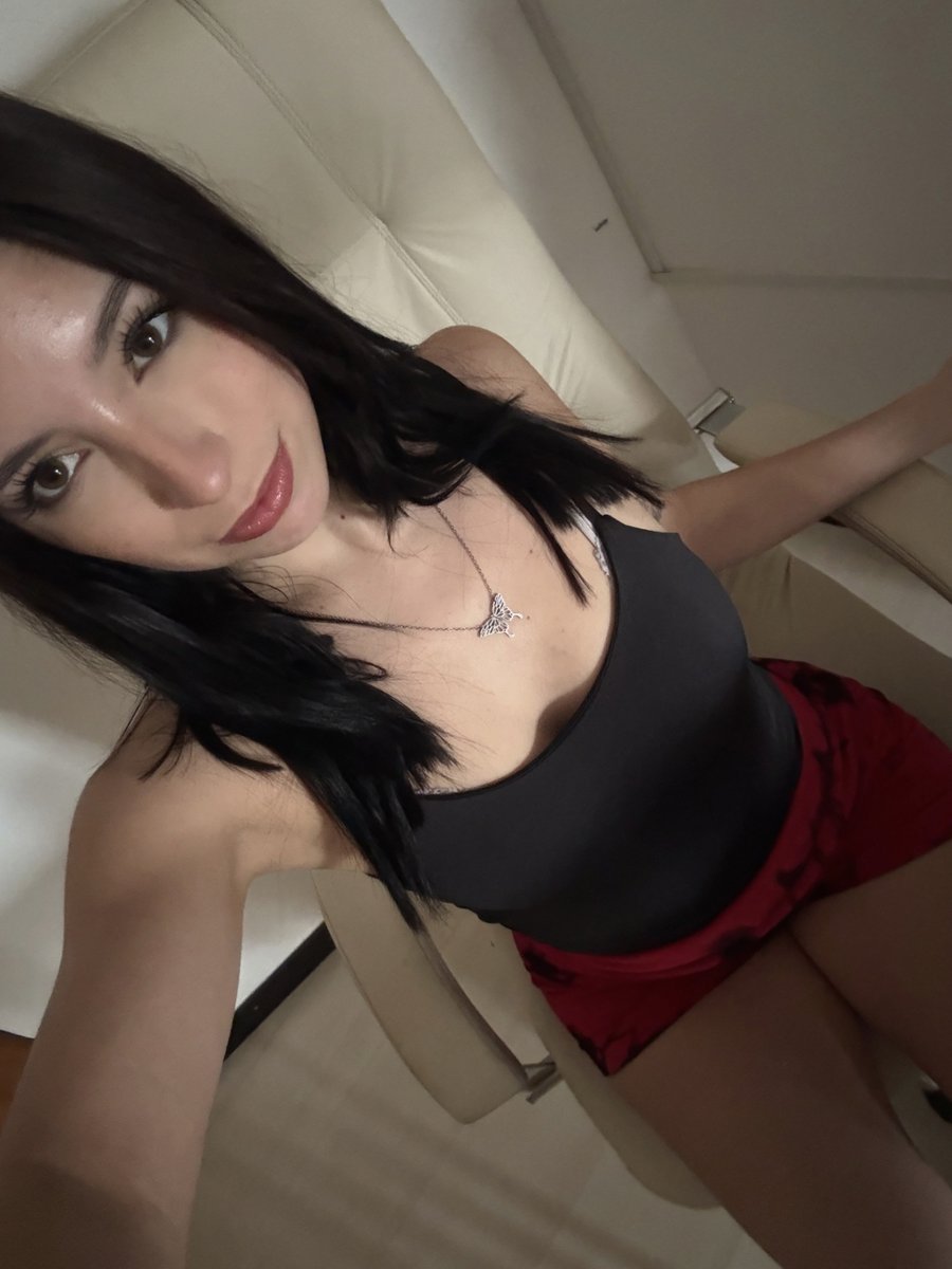 dawnmoonn1's tweet photo. life is way too brief to skip the cute fits ✨ https://t.co/jA7UrRknh7