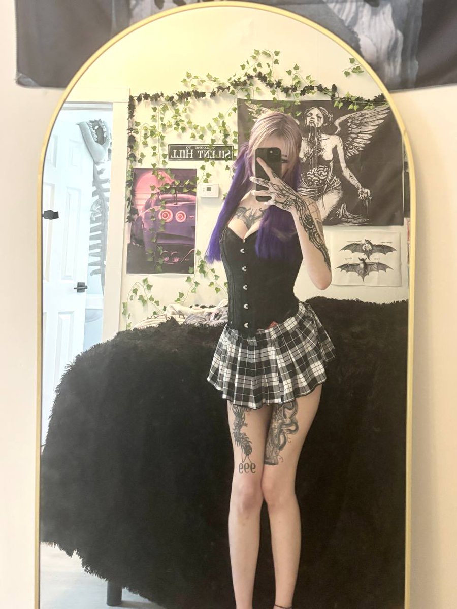 kiravayne27's tweet photo. I want someone who can actually keep up with me in— 🥵🤫 https://t.co/Z3rBodMV1a