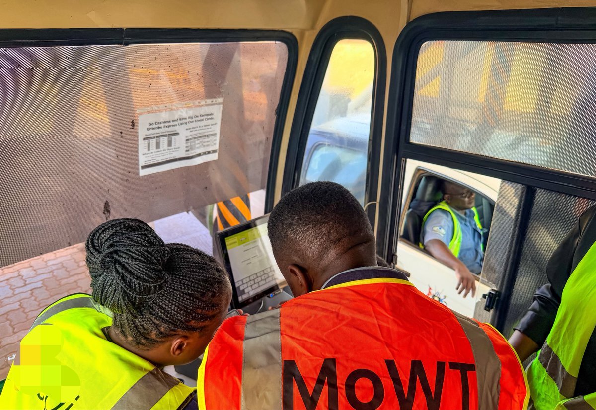 MoWT_Uganda's tweet photo. 🛜TEST RUNS: Mobile Money Toll Payments Coming to Kampala–Entebbe Expressway.

Preparations to introduce Mobile Money payments along the Kampala–Entebbe Expressway toll lanes are progressing well following successful test runs conducted this week.

During the trials, transactions were completed in under a minute, demonstrating that motorists will be able to pay and proceed with minimal delay at the DESIGNATED LANES.

The initiative follows guidance from the Minister of Works and Transport, Hon. Fred Byamukama to expand convenient electronic payment options for expressway users. @KEE_UG