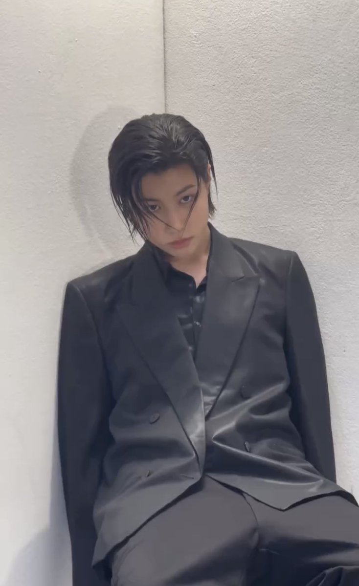 tentanglouis's tweet photo. LOUIS ELLIOT JIHO JOURDAIN🫠

#LOUIS #루이 #LNGSHOT #롱샷 https://t.co/BPdRfzfgAD