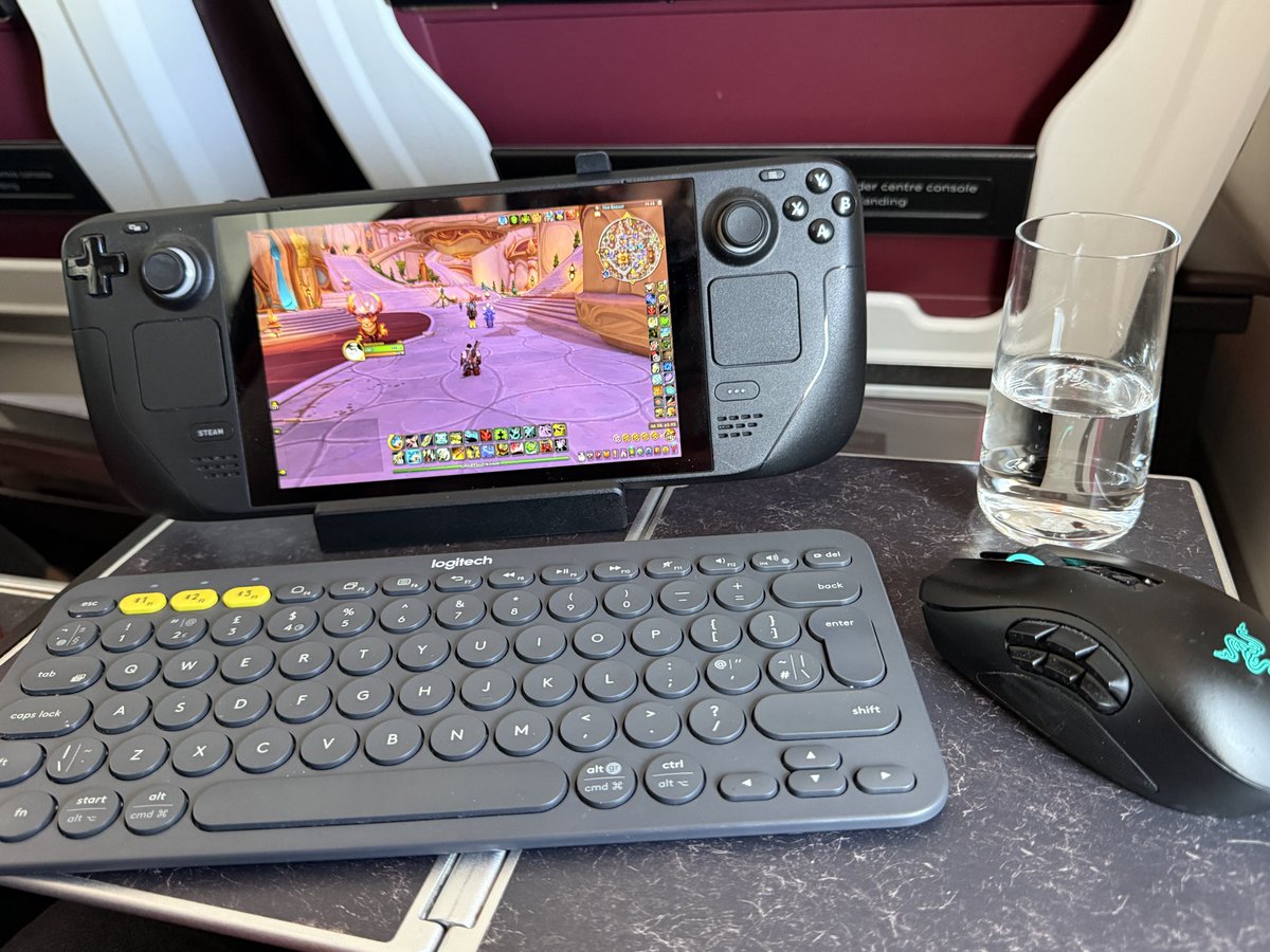 MrGMYT's tweet photo. On my way to BlizzCon! ✈️🇺🇸 https://t.co/2D61kJD77R