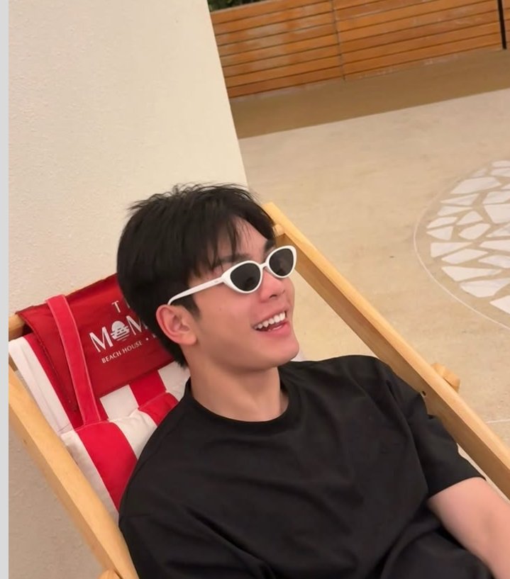 bbbgkr9's tweet photo. น้องมาร์คไอซีน่ารักจังเลยค้าบบบบบ #iz #marcthhhh @marcthh https://t.co/LfCLYitJLR