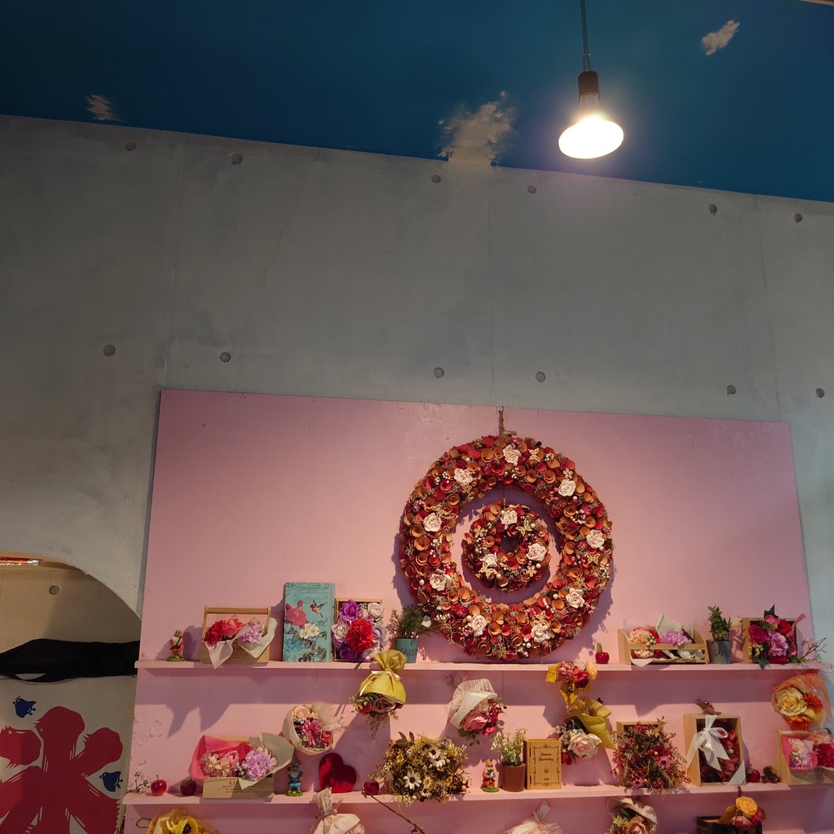 junkissa_mitos's tweet photo. 【今日の純喫茶☕02313：FRUITS PARLOR ASAKUSA YOROZU CAFE 444（浅草、2026年9月9日、初）】

パンケーキが名物、裏浅草の人気カフェ。
マツコの知らない世界にも登場。
苺スフレパンケーキも美味しかったです。

#JapaneseCafe
#FRUITSPARLORASAKUSAYOROZUCAFE444 https://t.co/t9eWU4IMXH