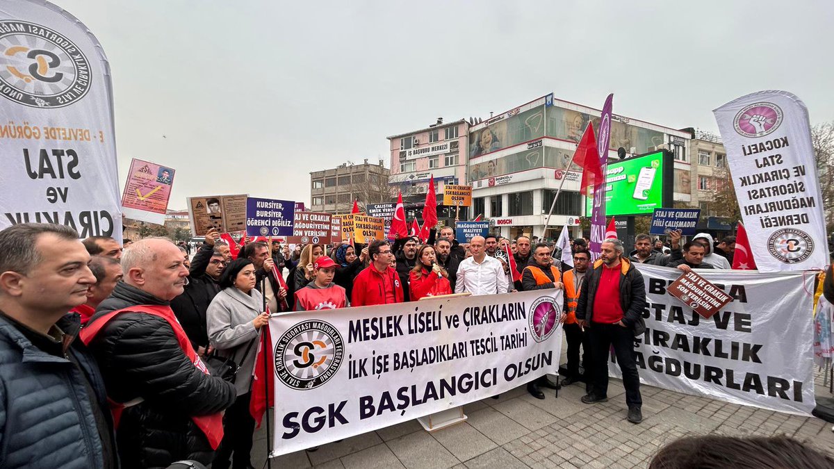 Yaartos41121435's tweet photo. Omuz omuza vererek Staj Ve Çıraklık mağduriyetini bu dönem içerisinde sonlandıracağız... 
Disk Genel Başkanı Arzu Çerkezoğlu sesimize ses olmaya devam ediyor olacağına inanıyoruz.
@diskinsesi
@ArzuCerkezoglu

#Perşembe #SCPvGS #Altın  #UCL  #Altın #SonDakika 
Yargı Kararı Komisyona
#StajyerçırakEşitlikistiyor