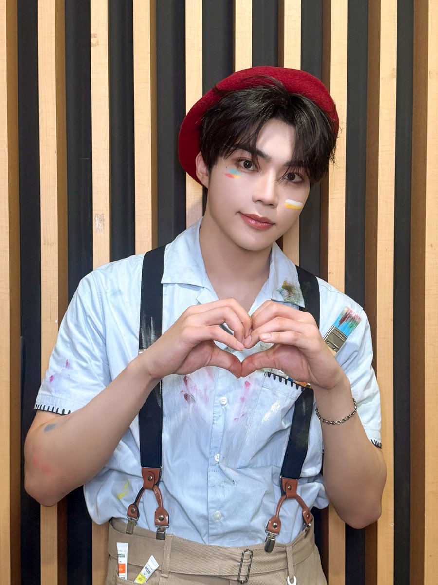 ZB1_official's tweet photo. 260910
Mnet <M COUNTDOWN>

#ZEROBASEONE #ZB1 #제로베이스원 
#PARKGUNWOOK #박건욱 https://t.co/IDylIihY0M