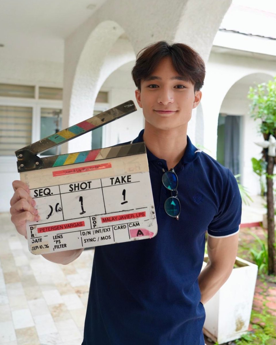 ofc_iwant's tweet photo. Yoohoo dito ang tingin! 👀 Dahil may pasilip kami sa #JuanAndLilyRunForSKDay1 shoot! 😍🎬
Excited na kayo sa mga eksena? SAAAMEDT! 

Abangan ang #JuanAndLilyRunForSK starring Joaquin Arce, Lella Ford, Miguel Vergara, Krystal Mejes, Fred Moser & Eliza Borromeo. Directed by Petersen Vargas.

Coming soon sa iWant!