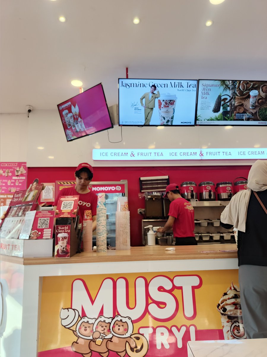 AMsyaiful's tweet photo. Saking panasnya, sehari sampai dua kali 🥵 https://t.co/TAjsarxWeV