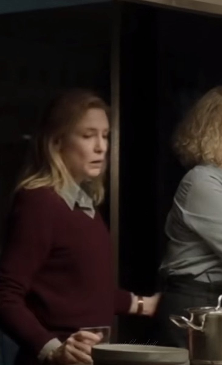 mag_in22's tweet photo. @catesbabygirl president of the nina hoss ass grabbing club https://t.co/TAw3vFYhf0