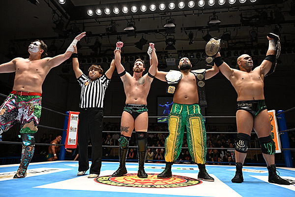 njpw1972's tweet photo. ★オープニングマッチ
 
 本隊 vs UNITED EMPIRE
 
 ジェイクがFBSで安田を粉砕！
 
 ※9.10『Road to DESTRUCTION』後楽園大会
 新日本プロレスのスマホサイトで詳報中！
 
 https://t.co/NaHNgBLj0L
 
#njdest https://t.co/x9bCChoJw4