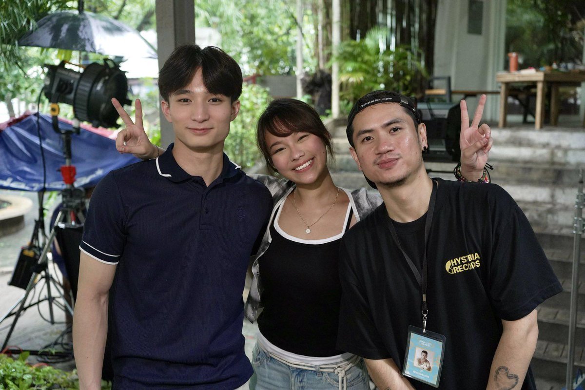ofc_iwant's tweet photo. Yoohoo dito ang tingin! 👀 Dahil may pasilip kami sa #JuanAndLilyRunForSKDay1 shoot! 😍🎬
Excited na kayo sa mga eksena? SAAAMEDT! 

Abangan ang #JuanAndLilyRunForSK starring Joaquin Arce, Lella Ford, Miguel Vergara, Krystal Mejes, Fred Moser & Eliza Borromeo. Directed by Petersen Vargas.

Coming soon sa iWant!