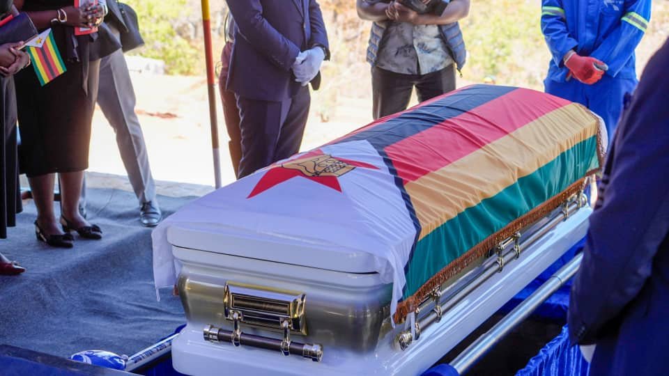 Moha_Zim's tweet photo. His Excellency, the President  of the Republic of Zimbabwe,Cde Dr E.D.Mnangagwa  today presided over the burial of  national hero, Cde Edward  Raradza.He described him as a deserving patriot who distinguished himself as a nationalist,agricultural visionary and spiritual leader. https://t.co/2V79lR8Px2