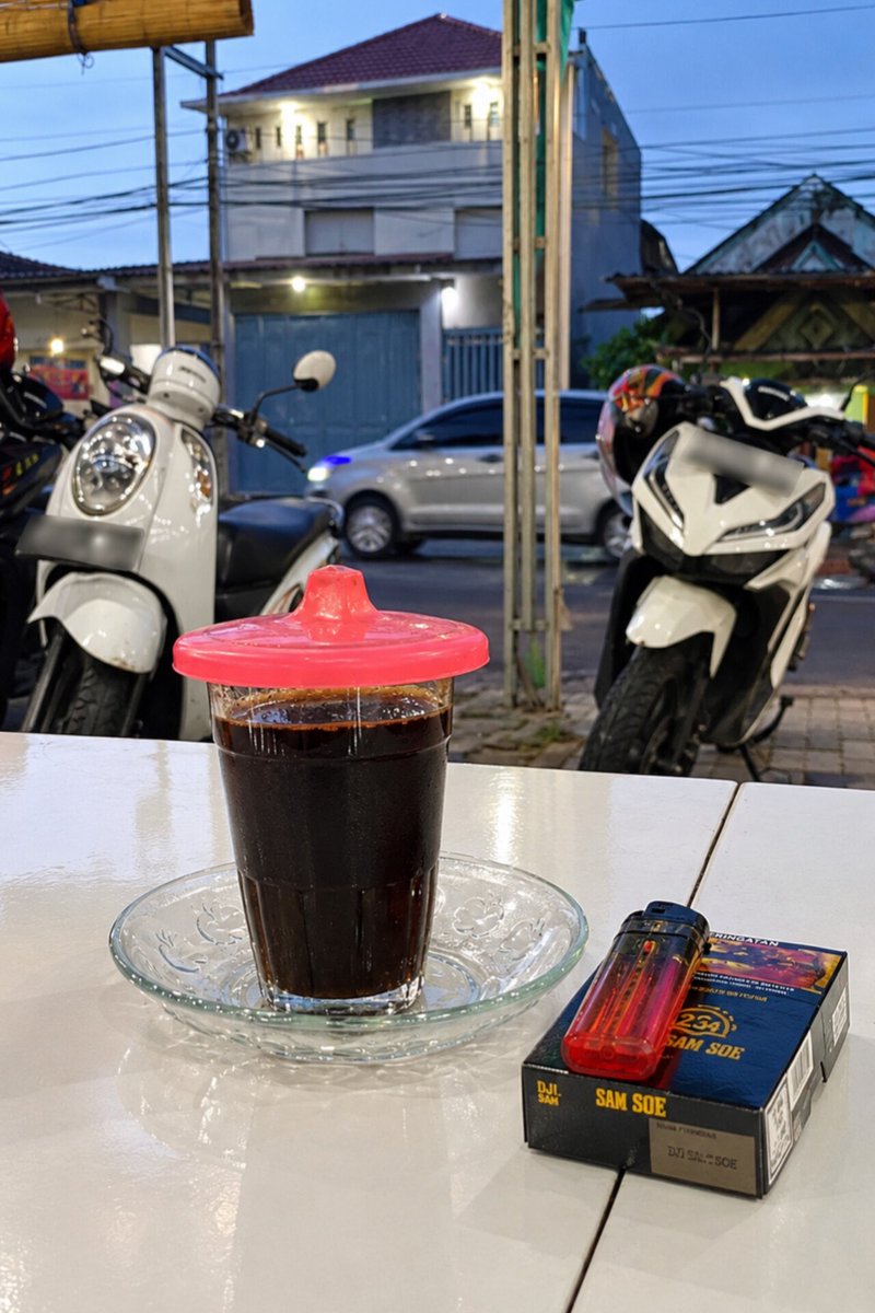 deooeb's tweet photo. Aku disini dulu, kamu dimana? https://t.co/9IwzloYSxR