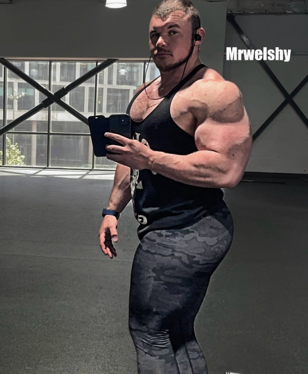 ASMRwelshy's tweet photo. Huge is the goal https://t.co/2aasK8MUmw