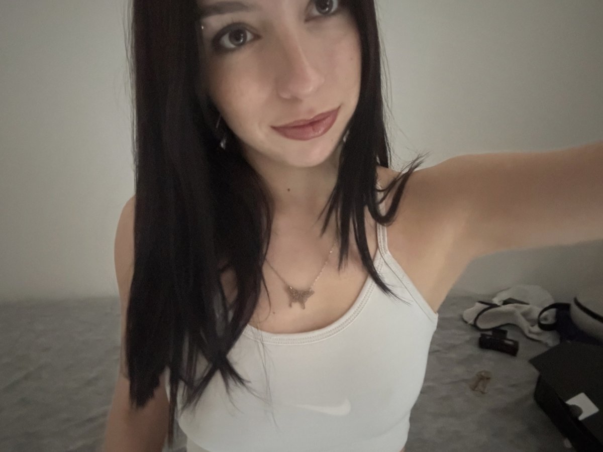 moondreamm0fhi's tweet photo. definitely worth a pause in your feed 😚✨ https://t.co/VLb2fozFBv