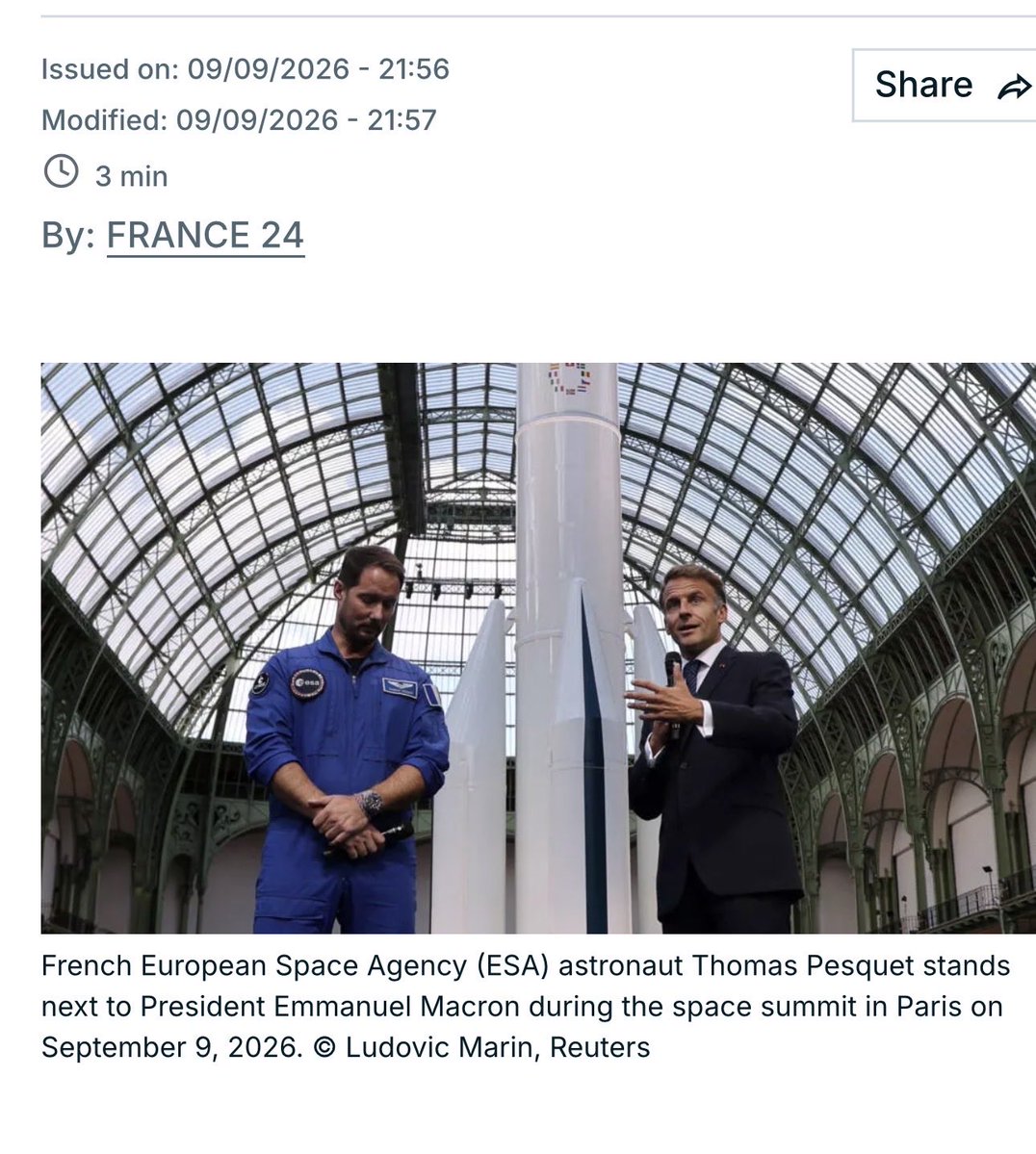 sametbajraktar's tweet photo. @elenasagiadinou This is original photo from France 24 site. Spot the 1001 differences! 
😂😂😂😂 https://t.co/ctEAmEMNrF