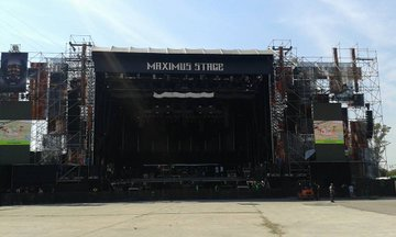 AcostaMzk's tweet photo. El 10 de septiembre de 2016, 10 años atrás, se realizaba la 1era edición de @MaximusFestArg en #BuenosAires 🇦🇷 donde se presentaron @RSprachrohr ,@Disturbed @hellyeahband ,@marilynmanson ,@Halestorm ,@BlkStoneCherry ,@Shinedown ,@bfmvofficial y @hollywoodundead .

📸 @AcostaMzk https://t.co/n2hS5NFiwk