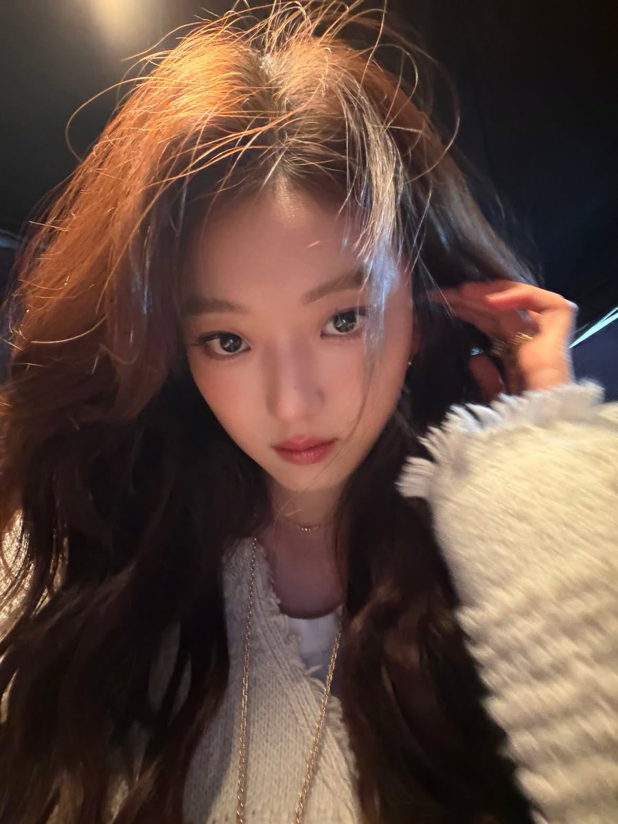 osskcool's tweet photo. 사진에서 여자 향수 냄새남 https://t.co/3BJOQUjReM