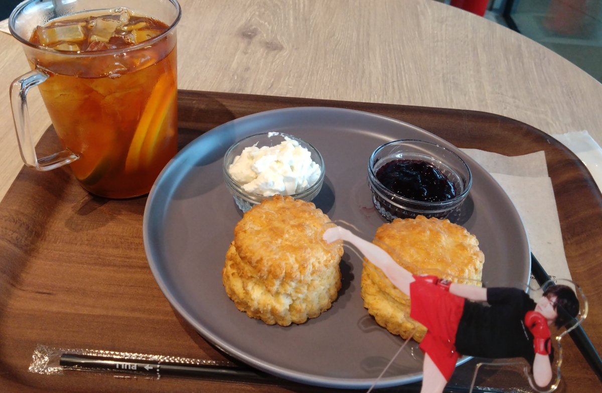 mido_rin0707's tweet photo. 先日推しのバーイベに行って来た😊今年もお祝い出来て良かった！楽しかったな〜🥳 https://t.co/ajOg8I2YK7