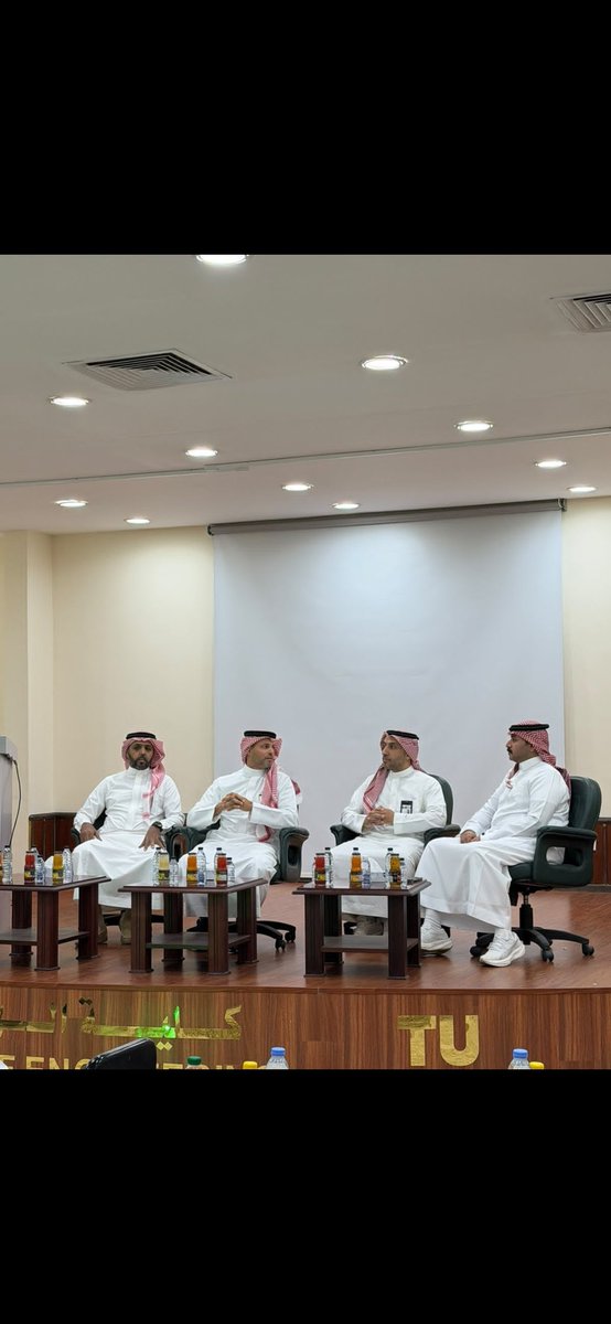 ME_CTU's tweet photo. لقاء الهيئة السعودية للمهندسين بكلية الهندسة بجامعة الطائف، وسط حضور وتفاعل مميز من أعضاء هيئة التدريس والطلاب.
جانب من توثيق نادي الهندسة الميكانيكية للمُلتقى 📸 :
#كلية_الهندسة
#جامعة_الطائف
#النادي_الطلابي
#الهيئة_السعودية_للمهندسين
#نادي_الهندسة_الميكانيكية https://t.co/I5x6o6AYMw
