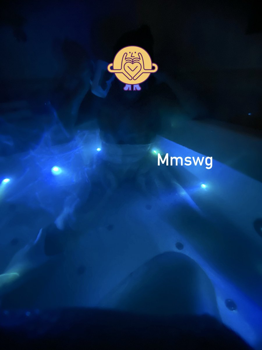 Mmswg69's tweet photo. หาคนมาแช่น้ำด้วย #คู่เเท้ #รังสิต #คลอง6 #เลียหีน้ำแตก #คู่แท้ชอบสวิง https://t.co/Wv2KKjiHQc