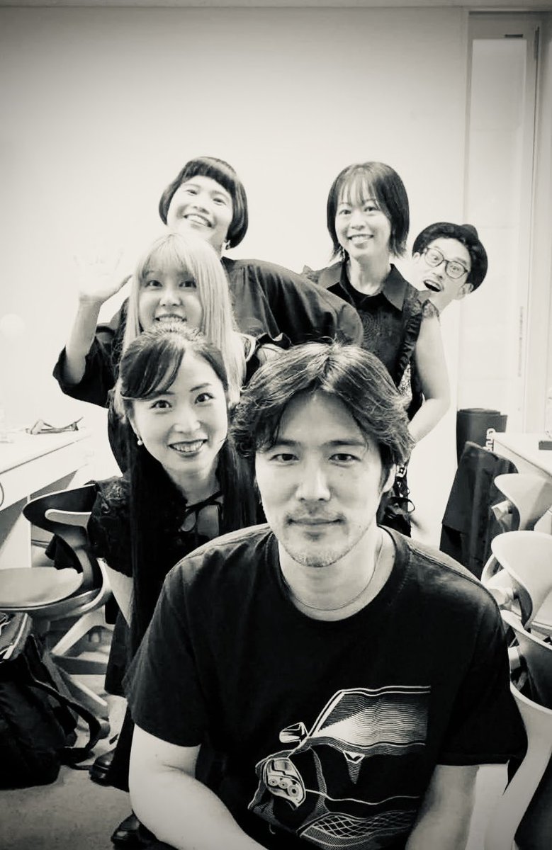 dai_kumagai's tweet photo. ミュージカル『SHOWMAN』
お芝居は生きもの、いつも新しい気持ちではじめられてとても楽しい現場です。
今日はチェロ平井麻奈美さんの千秋楽🎻あすからラストまで島津由美さん。
最後までチャレンジし続けながら駆け抜けます👍🏻🥁🔥🔥🔥 https://t.co/NZ7NgopNXE