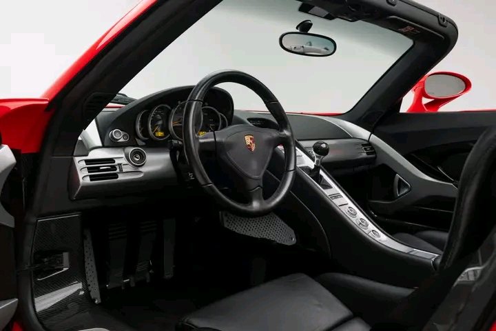 autotitandrive's tweet photo. Not much needs to be said when a Carrera GT shows up.

This example is coming soon to Titandrive auto Live, NO RESERVE + 14 Return Policy. 

Follow Titandrive auto Live for the auction launch.

#Porsche #CarreraGT #PorscheCarreraGT #CollectorCars #Supercars https://t.co/wGi2T0I2qA
