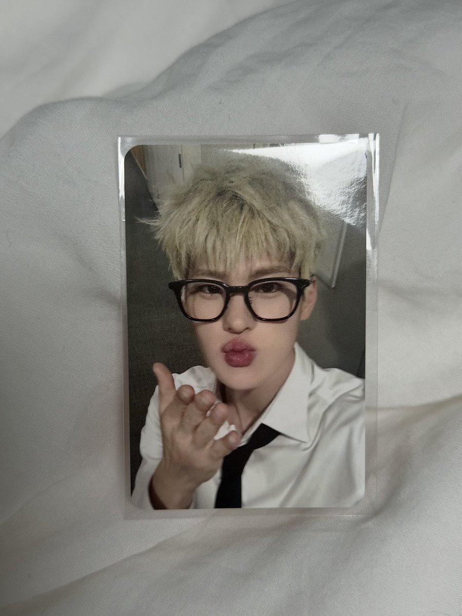 ttokk1t's tweet photo. 메이크스타 쿠알라 당첨자 포카 양도

소희 15
https://t.co/0ak9PiFAEz

riize 멬스 앤톤 원빈 성찬 쇼타로 소희 은석 팬싸 wonbin 라이즈 포카 양도 메이크스타 쿠알라 https://t.co/DdRO7Covaa
