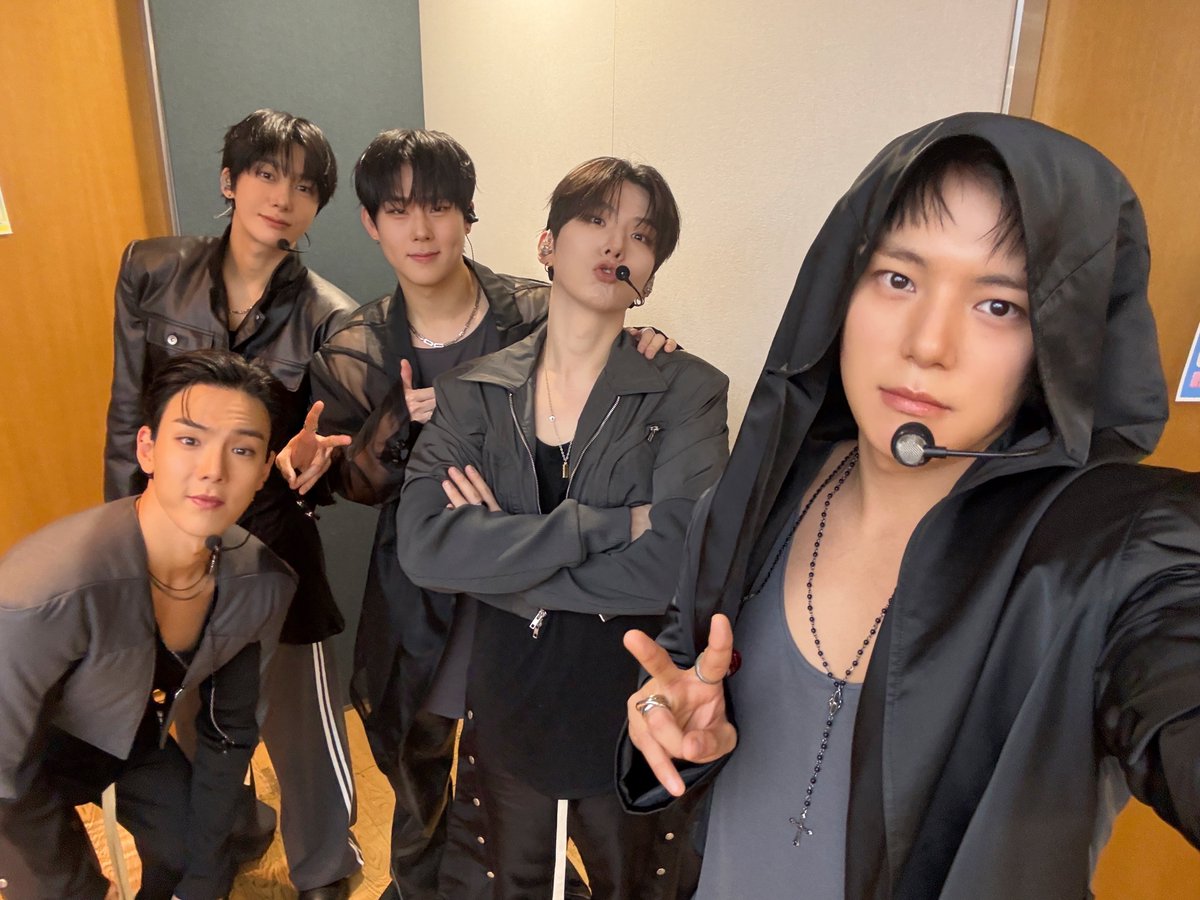 OfficialMONSTAX's tweet photo. [📸]
260910 Mnet #엠카운트다운

#MONSTAX #몬스타엑스
#ThePhase #MAGIC https://t.co/6hgexZychd
