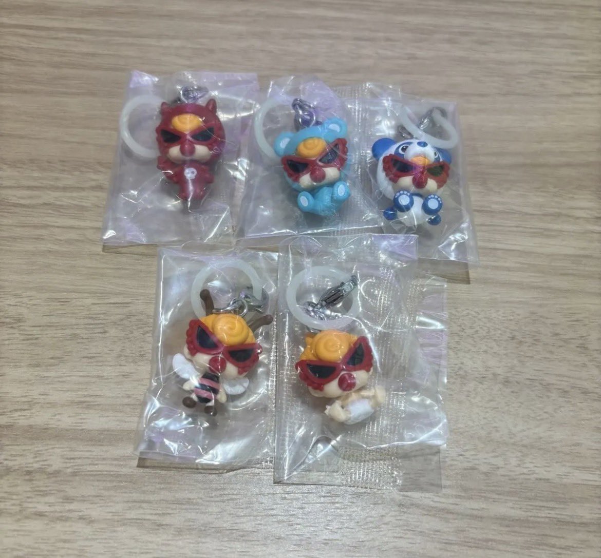 Yuioukt's tweet photo. 【交換】HYSTERIC MINI ヒステリックミニ ヒスミニ めじるしアクセサリー アナザーカラー　トイ・ストーリー

譲　画像全種コンプ

求　買取 送料込み2100円 こちら送金可能な方

郵送
DMまでお願いします。

#ヒスミニ　#めじるしアクセサリー
#めじるしお譲り https://t.co/az8iXNtqsW