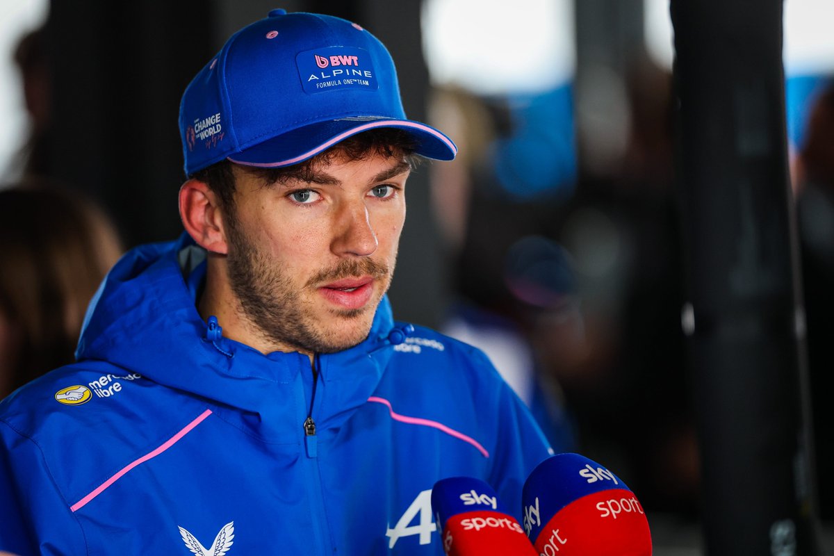 Nachez98's tweet photo. 😅 Pierre Gasly ha revelado que en el simulador ha chocado con TODOS los muros de Madring

🫨 Cree que será un fin de semana caótico

#F1 #SpanishGP 🇪🇸 https://t.co/4F47ASw4Nh