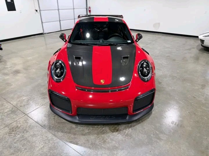 autotitandrive's tweet photo. The 991-generation GT2 RS was built around a simple idea: take the 911 Turbo formula and remove every restraint.

This 2018 example pairs 700 horsepower and rear-wheel drive with the Weissach Package, magnesium wheels

#Porsche911 #GT2RS #WeissachPackage #PorscheGT #CollectorCars https://t.co/uUcvTzc9Rc
