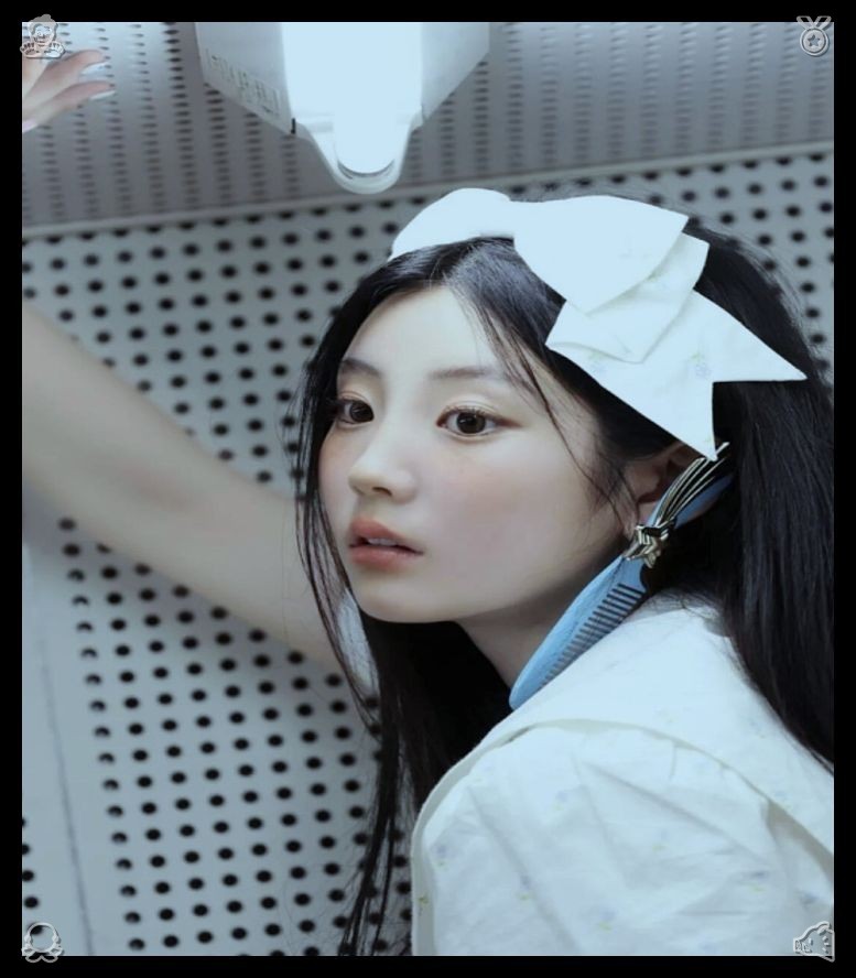 kokasly's tweet photo. 👃Hamster on Wheel, runningMy heart fills with a timid, delighted happiness every time you notice me gazing at you with love—a delightful hidden excitement kindled by your equally tender fondness. https://t.co/XqTIEuwRk3