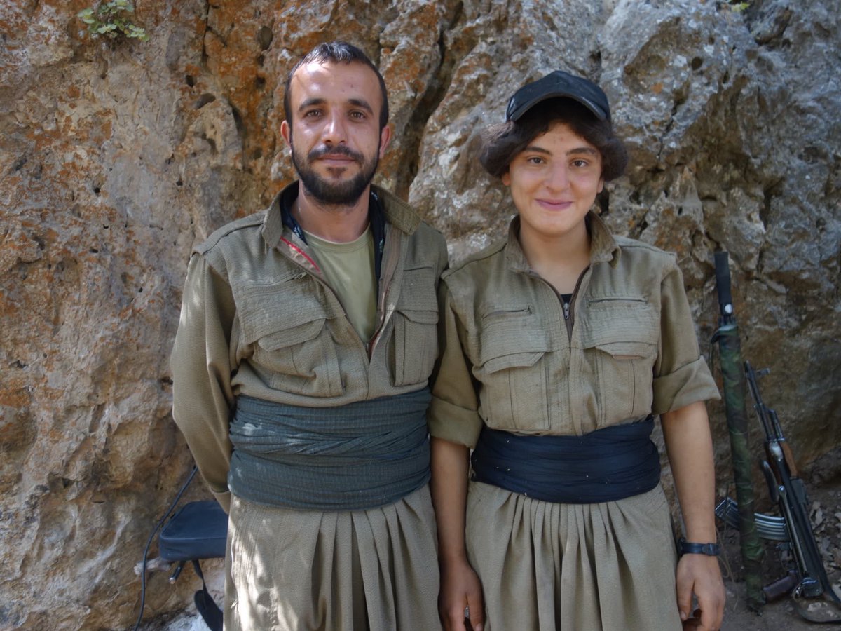 erewan___'s tweet photo. Şehîd Diren Silopya - Meryem Unat

Şirnex https://t.co/WQVQDrBJNy