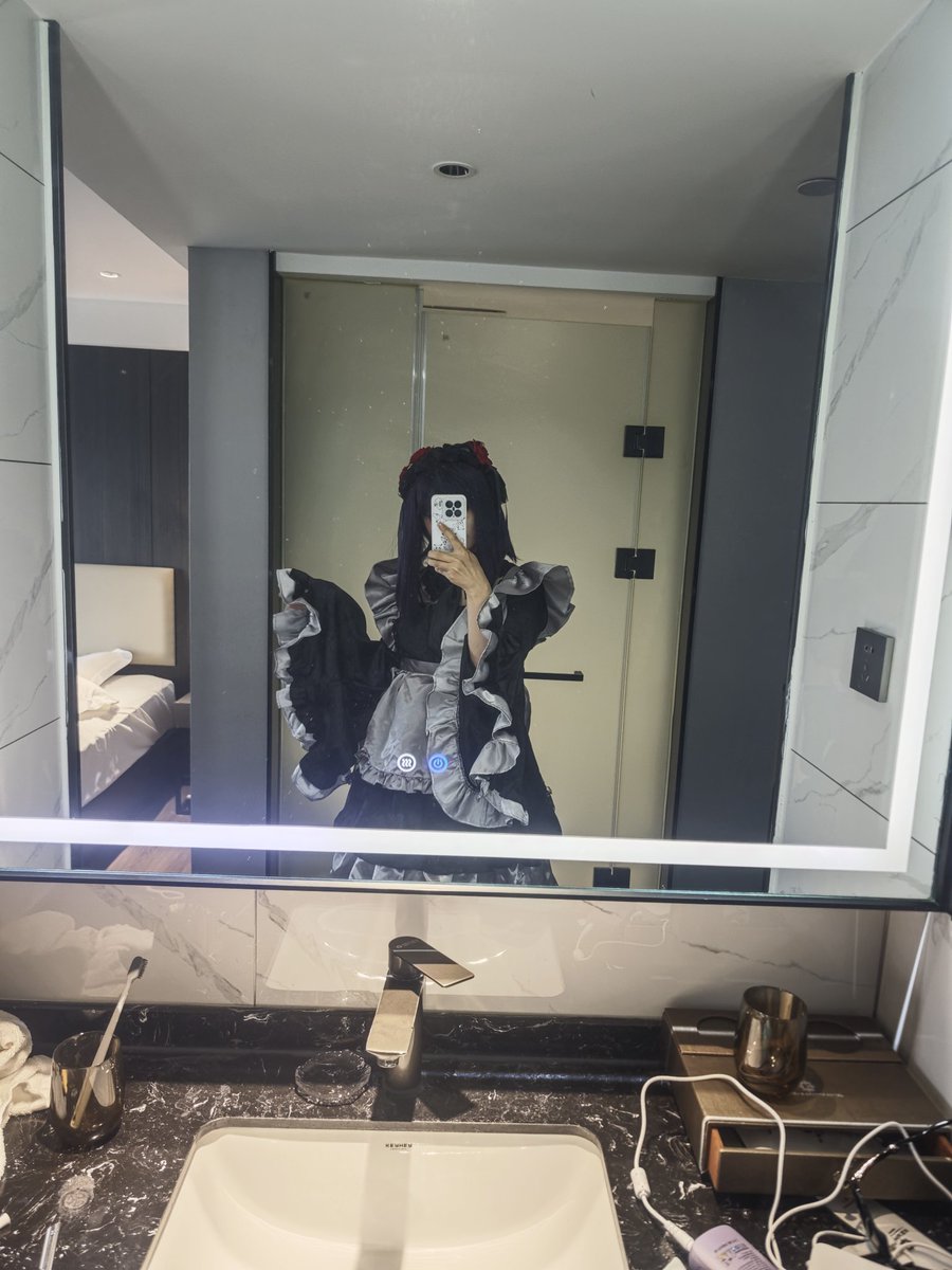 KishaOrtagit's tweet photo. 白天藏着 晚上露着 https://t.co/dPQGQ70mIw